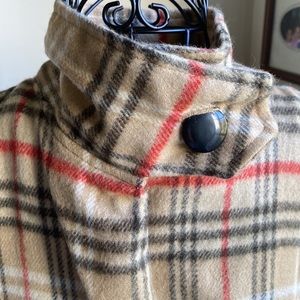 Speciality House beautiful Plus Women's Open-Front Plaid Poncho/cape